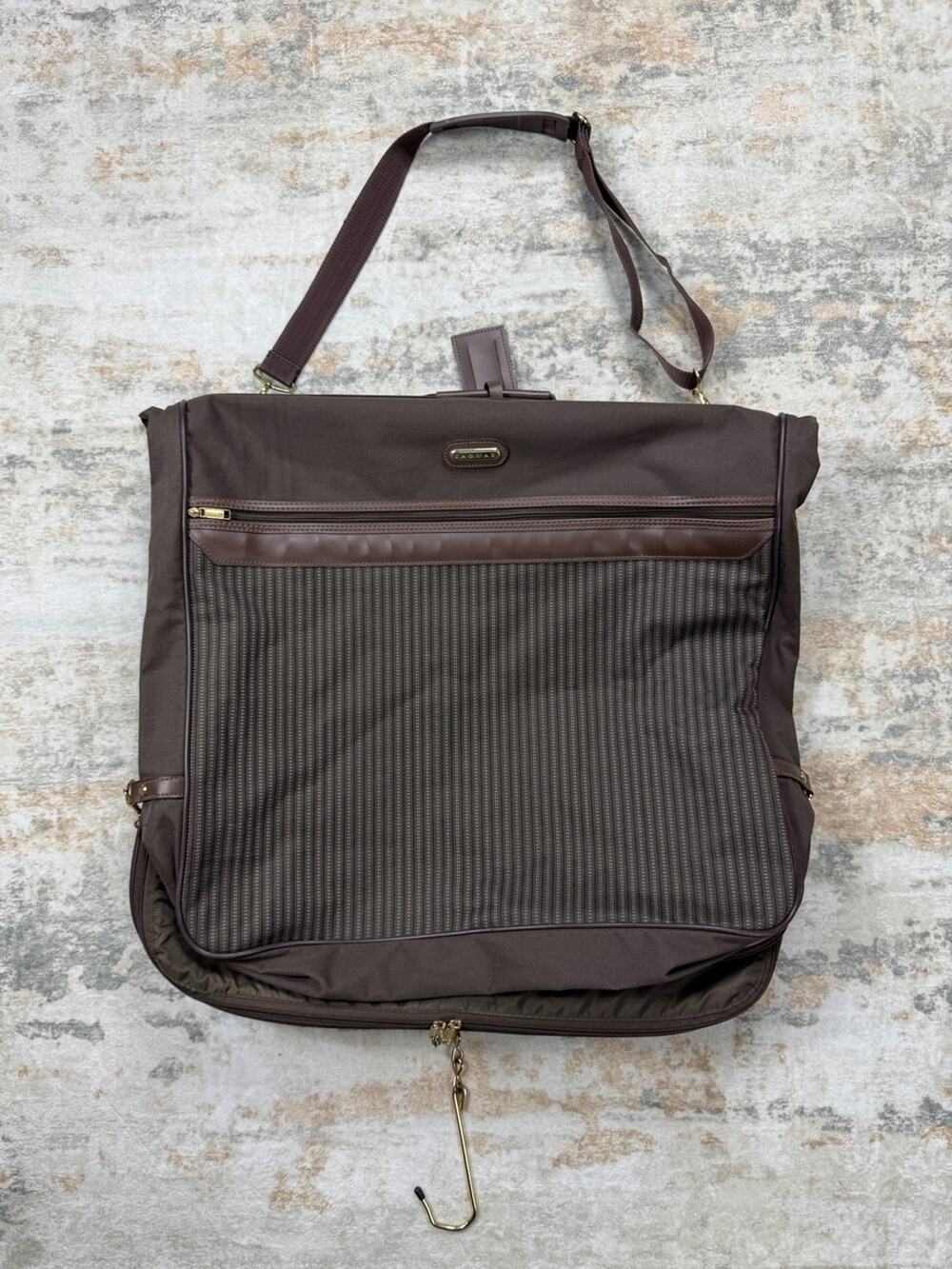 Vintage 1980s Jaguar Brown Garment Bag Suit Carrier Lock 2 Keys